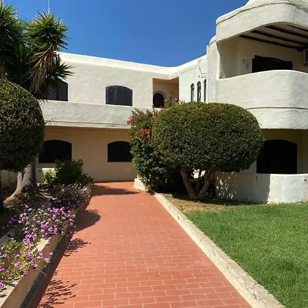 Lejlighed Peaceful & Spacious With Parking & Queen Bed Carvoeiro (Lagoa)