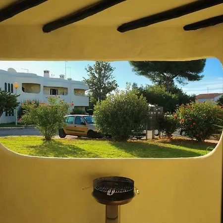 Peaceful & Spacious With Parking & Queen Bed *