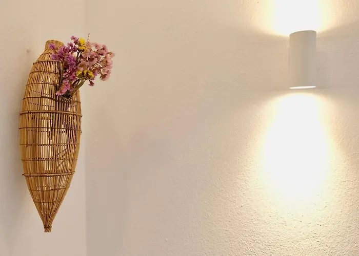 Peaceful & Spacious With Parking & Queen Bed Apartamento Carvoeiro (Lagoa)